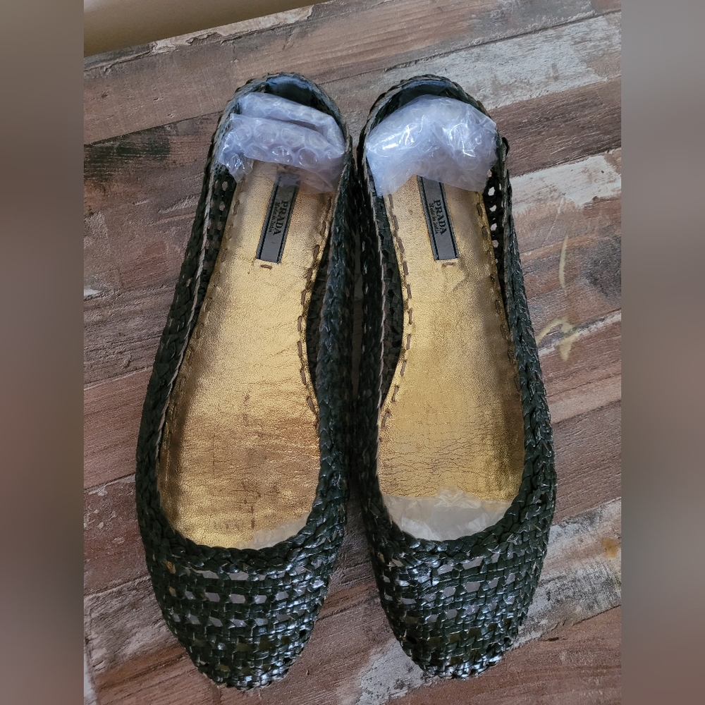 Prada Black Woven Flats - Picture 4 of 9